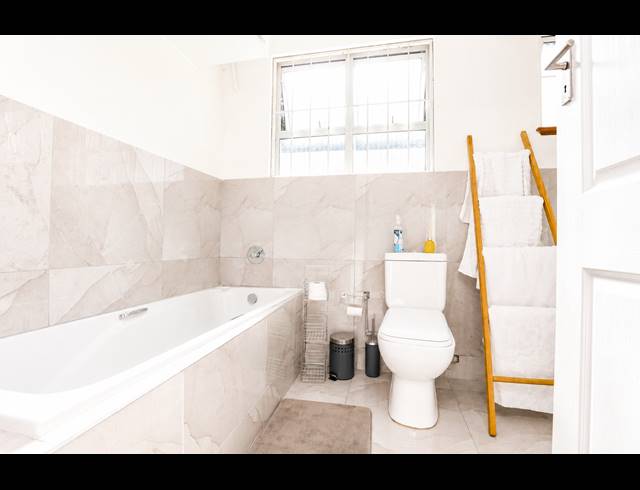 2 BEDROOM APARTMENT FOR SALE IN MORNINGSIDE